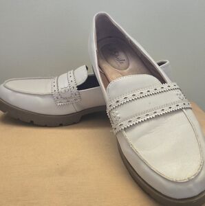 Lifestride leather loafers